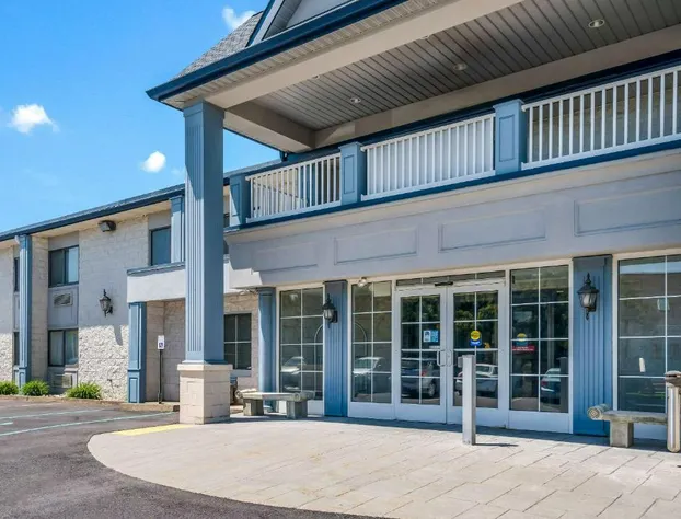 Econo Lodge Quakertown hotel detail image 2