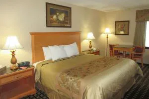 Econo Lodge Quakertown hotel detail image 4