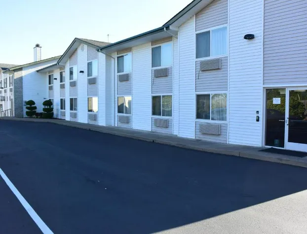 Best Western Newberg Inn hotel detail image 1