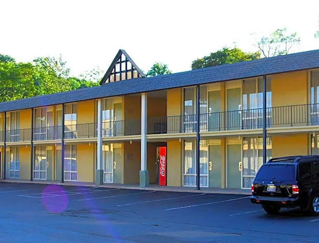 West Gate Inn Nyack hotel detail image 1