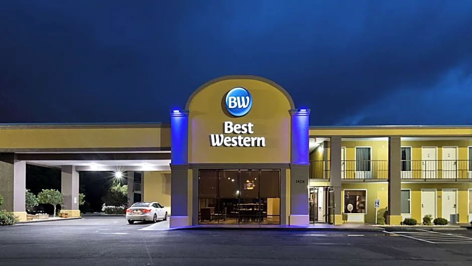 Best Western Of Walterboro hotel hero