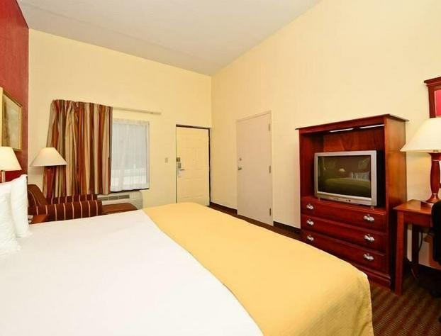 Manchester Heritage Inn And Suites hotel detail image 4