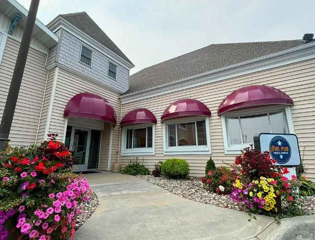 Magnuson Grand Pioneer Inn and Suites hotel detail image 2