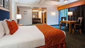 Best Western Pine Tree Motel hotel detail image 1