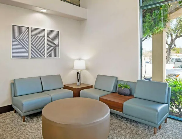 Best Western Plus Black Oak hotel detail image 1