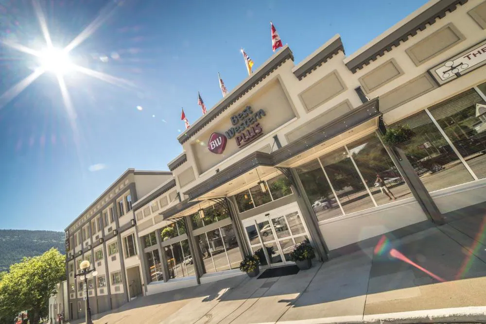 Best Western Plus Baker Street Inn hotel hero