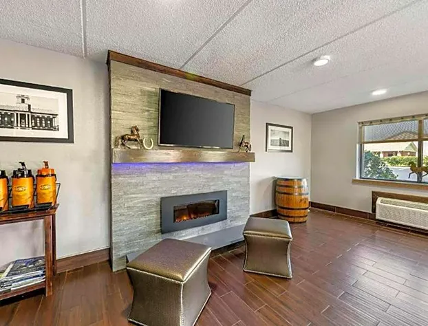 Best Western Shelbyville Inn and Suites Celebration Inn hotel detail image 3