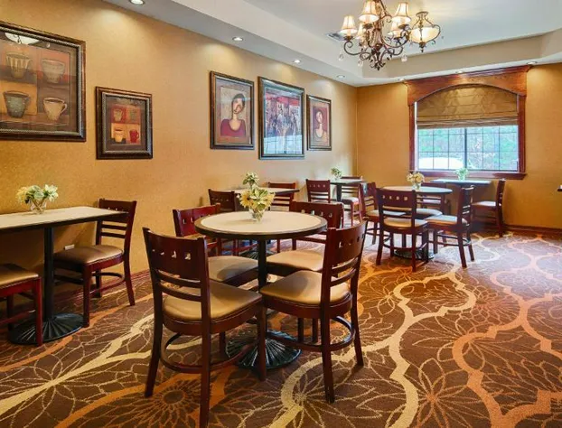 Best Western Plus Crown Colony Inn & Suites hotel detail image 4