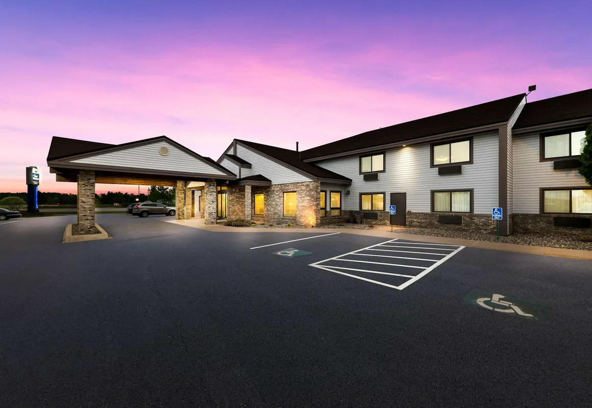 Best Western Derby Inn hotel hero