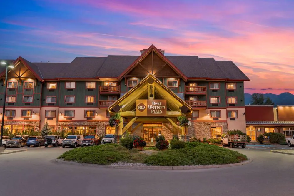 Best Western Plus Fernie Mountain Lodge hotel hero