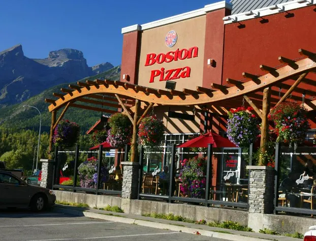 Best Western Plus Fernie Mountain Lodge hotel detail image 3