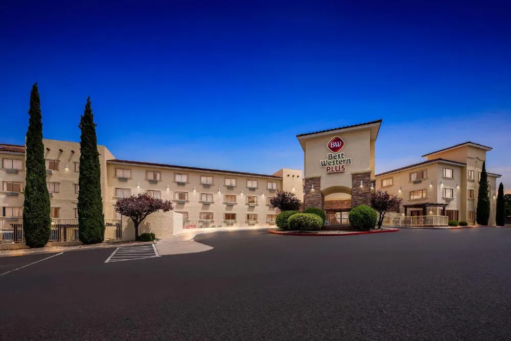Best Western Plus At Lake Powell hotel hero