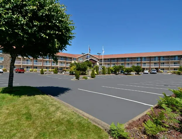 Best Western Plus Landmark Inn hotel detail image 2