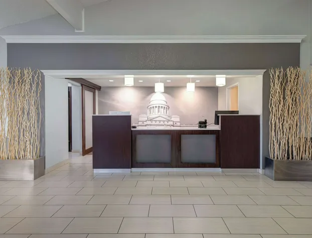 La Quinta Inn by Wyndham El Dorado hotel detail image 4