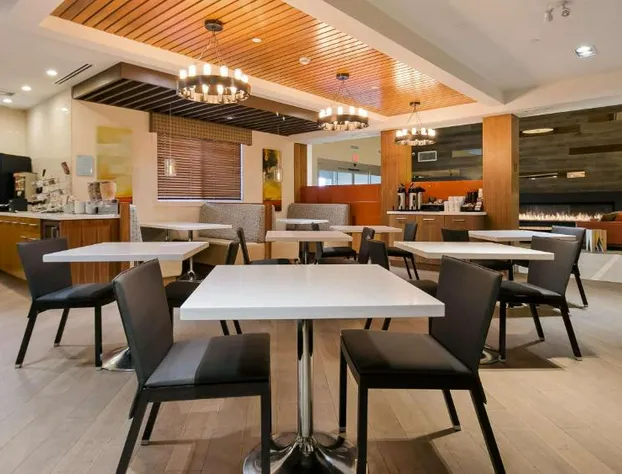 Mountainview Inn & Suites hotel detail image 2