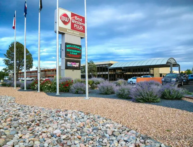 Best Western Plus Raton Hotel hotel detail image 3