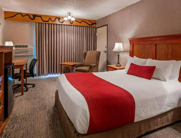 Best Western Plus Rivershore Hotel hotel detail image 4