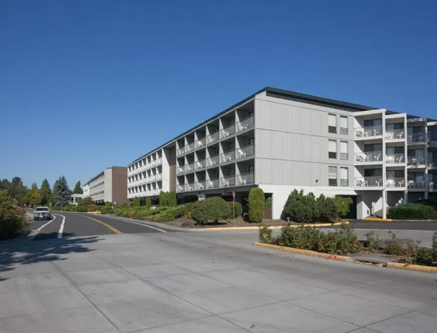 Best Western Plus Rivershore Hotel hotel detail image 3