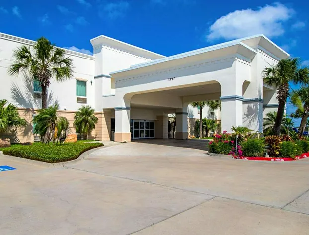 Quality Inn & Suites hotel detail image 1