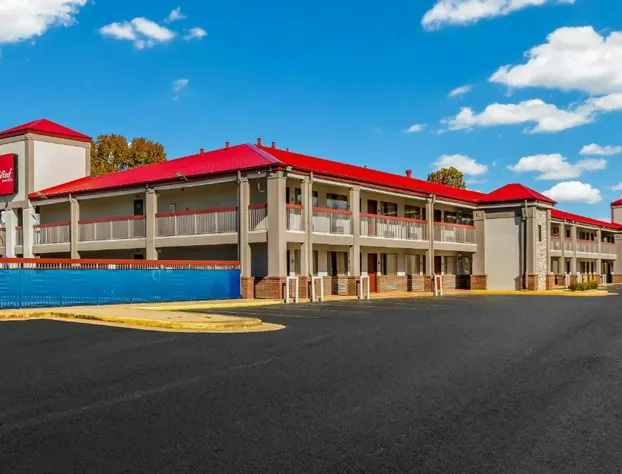 Red Roof Inn & Suites Athens, AL hotel detail image 2