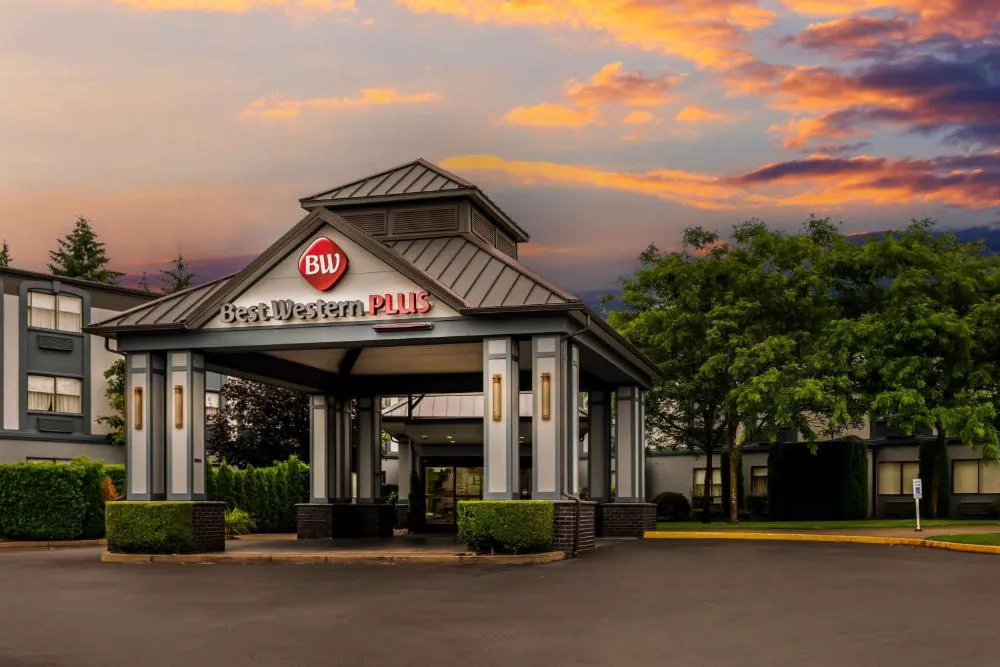 Best Western Plus Puyallup Hotel hotel hero