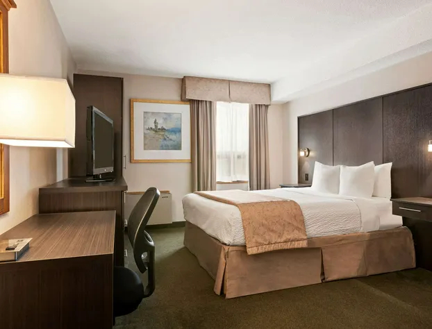 Days Inn & Conference Centre by Wyndham Renfrew hotel detail image 2