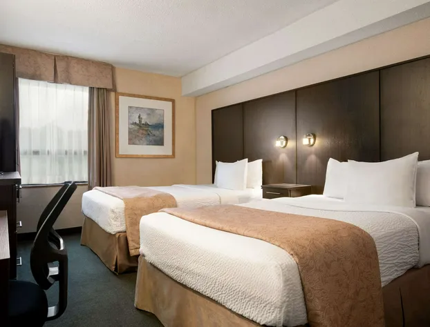 Days Inn & Conference Centre by Wyndham Renfrew hotel detail image 4