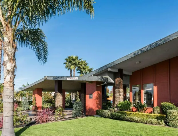 Days Inn & Suites by Wyndham Lodi hotel detail image 2