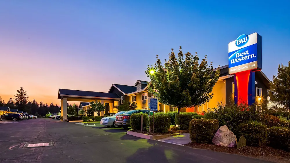 Best Western Rose Quartz Inn hotel hero