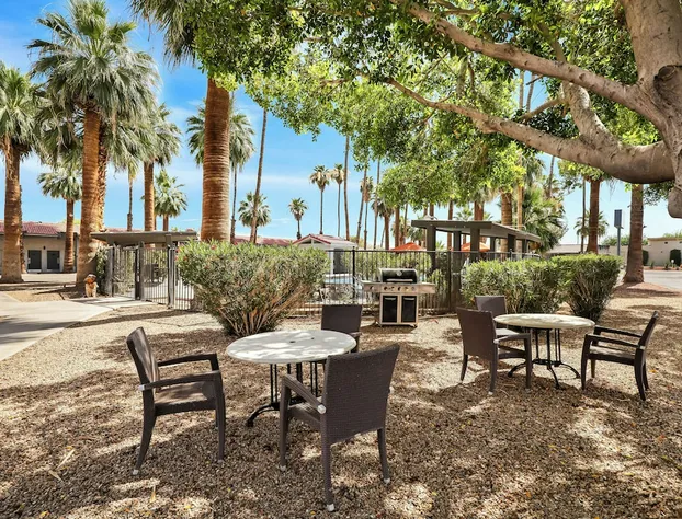 SureStay Hotel by Best Western Blythe hotel detail image 2