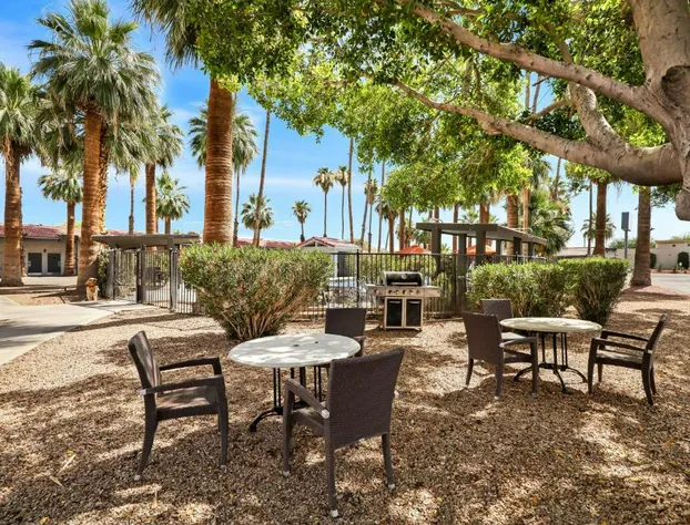 Blythe Hotel hotel detail image 4