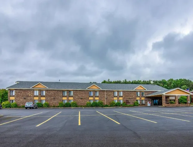 Quality Inn Tully I-81 hotel detail image 1