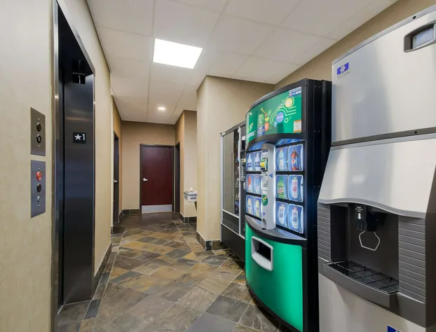 Best Western University Inn & Suites hotel detail image 4