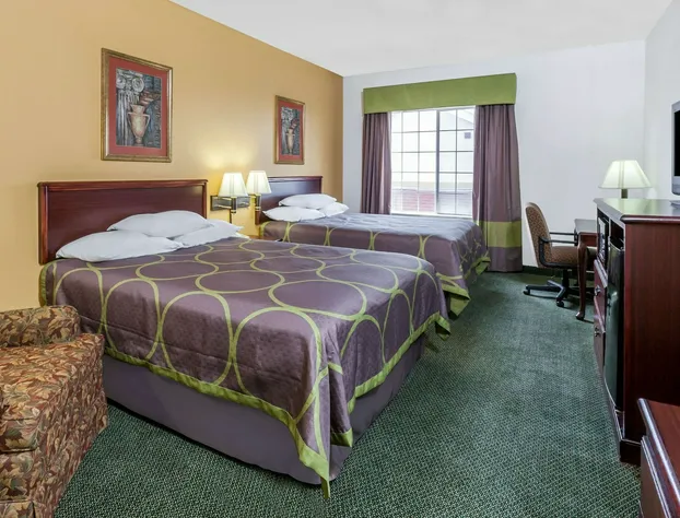 Super 8 by Wyndham Hillsboro TX hotel detail image 4