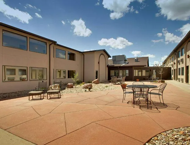 Best Western West Hills Inn hotel detail image 2