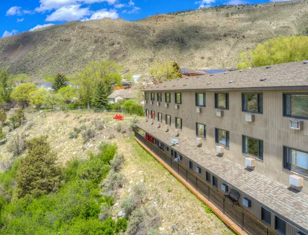 Ridgeline Hotel at Yellowstone, an Ascend Collection Hotel hotel detail image 2