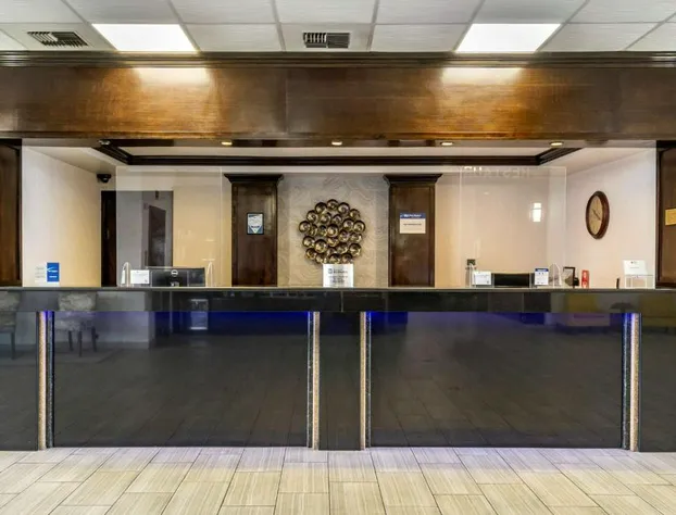 Best Western Plus Lake Front Hotel hotel detail image 2