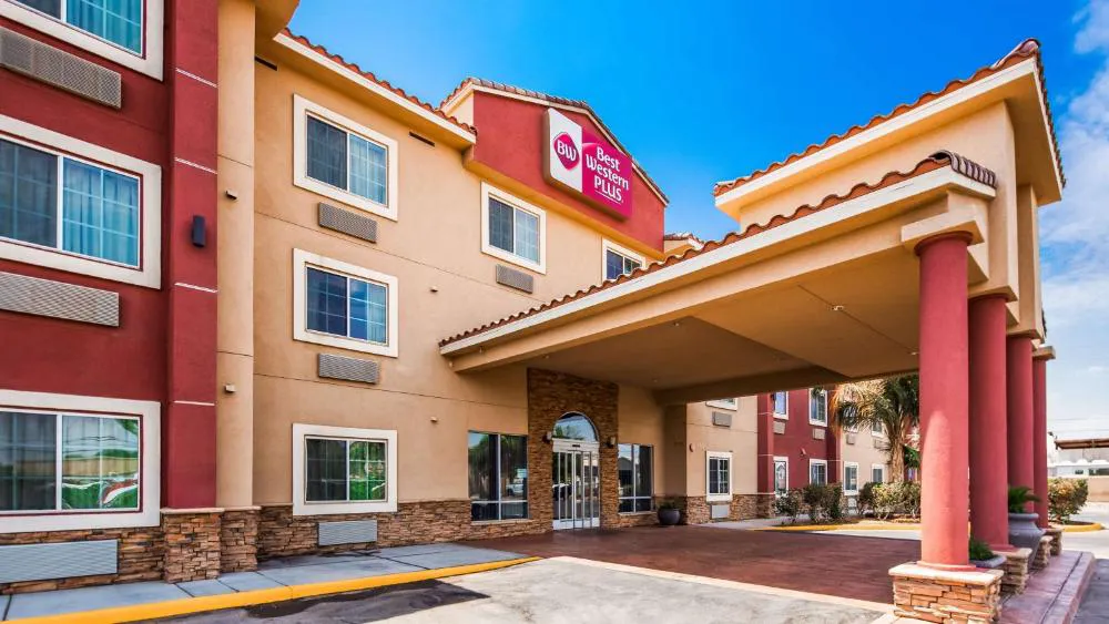 Best Western Plus Main Street Inn hotel hero