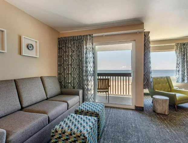 Lincoln Sands Oceanfront Resort, an Ascend Collection Hotel hotel detail image 1