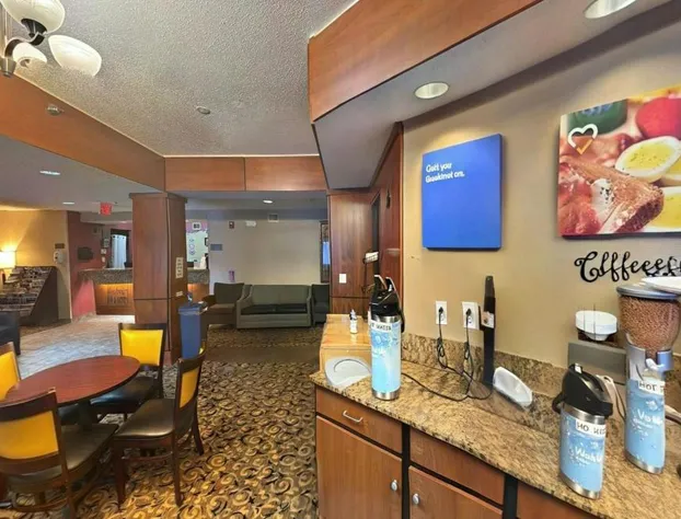 FairBridge Inn & Suites Batavia - Darien Amusement Park hotel detail image 4