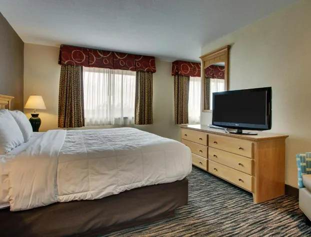 EverSpring Inn & Suites hotel detail image 4