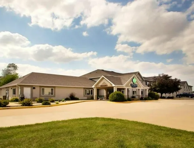 EverSpring Inn & Suites hotel detail image 1