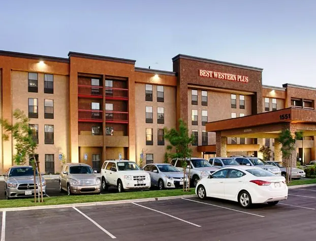 Best Western Plus Fresno Airport Hotel hotel detail image 1