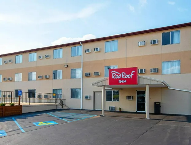 Red Roof Inn Cameron hotel detail image 1