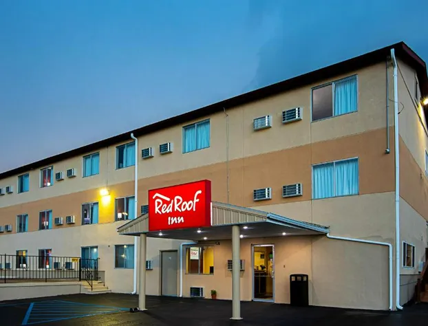 Red Roof Inn Cameron hotel detail image 2