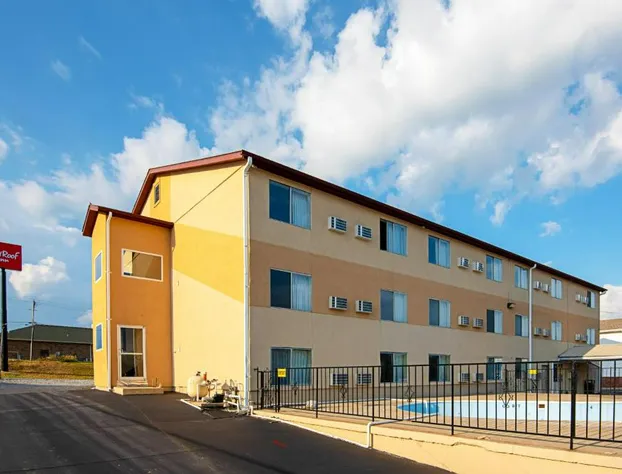 Red Roof Inn Cameron hotel detail image 4