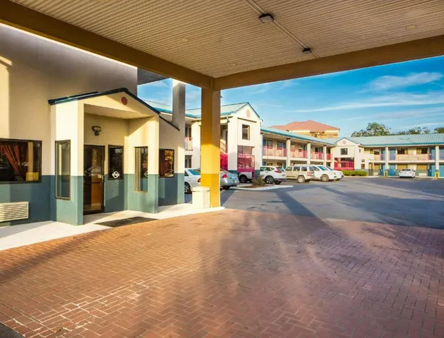 Econo Lodge Laurel hotel detail image 1