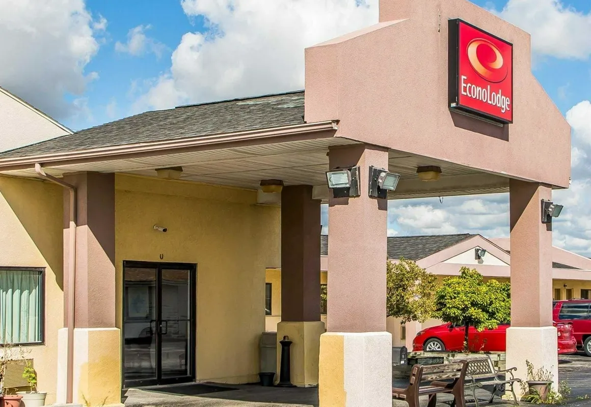 Rodeway Inn Montpelier hotel hero