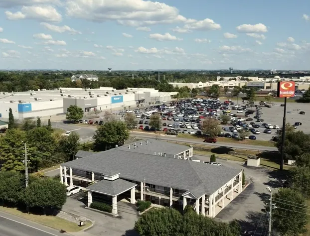 Econo Lodge Inn & Suites Murfreesboro Shopping District hotel detail image 1