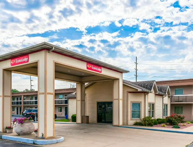 Econo Lodge Vincennes hotel detail image 1